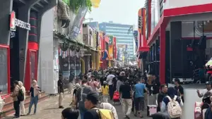 Masyarakat Padati Jakarta Fair 2026, Antrean Panjang Terbentuk Sejak Pagi