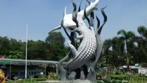 Wali Kota Percepat Penyaluran BLT DBHCHT Untuk Ringankan Beban Warga Surabaya