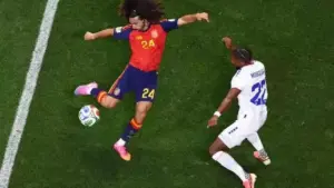 Barcelona Diproyeksikan Kantongi Lebih Dari €1,3 Juta dari Transfer Marc Cucurella