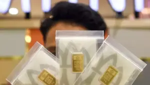 Harga Emas Antam Turun Tajam Jadi Rp2,703 Juta per Gram, Buyback Anjlok Rp39.000