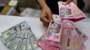 Rupiah Tertekan di Pembukaan Pasar, Melemah ke Rp17.858 per Dolar AS