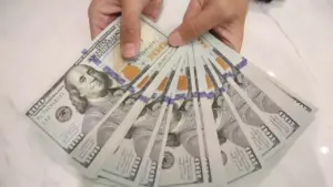 Rupiah Melemah, Intip Kurs Dolar AS di BCA, Mandiri, BRI dan BNI Per 18 Juni 2026