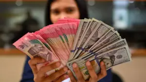 Rupiah Kembali Tertekan, Analis Soroti Sentimen AS-Iran dan Sikap The Fed