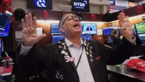 Wall Street Pulih, Nasdaq Tembus Kenaikan Hampir 2% Dipimpin Saham Chip