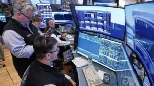 Saham Teknologi Diserbu Jual, SpaceX Turun Tiga Hari Beruntun