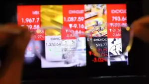 IHSG Anjlok 1,29% ke 6.037,52, Lima Saham Malah Melejit