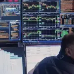 Nasdaq Terkoreksi Setelah Saham Semikonduktor Jualan, Dow Masih Menguat