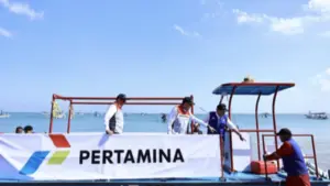 Pertamina Pastikan Kapal Pintar Pembersih Sampah Beroperasi di Pantai Bali