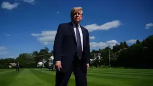 Trump Yakin Selat Hormuz Dapat Dibuka Kembali Jumat Ini