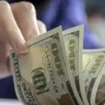 Rupiah Melemah, Ini Kurs Dolar Di BCA, Mandiri, BRI Dan BNI Per 1 Juli 2026